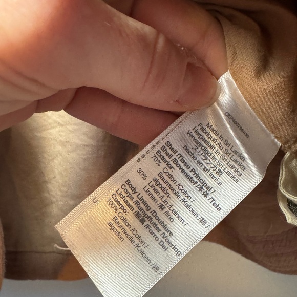 Madewell Cotton-Linen Relaxed Larsen Blazer in the color Faded Earth - Picture 6 of 9